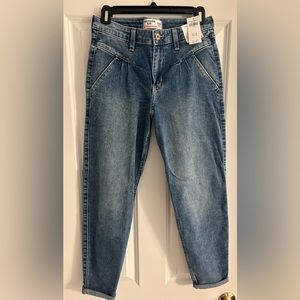 Abercrombie Kids mini Mom Jeans NWT